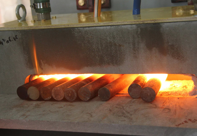 Induction Heating Machines For Fastener Manufacturing